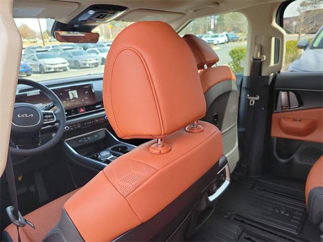 new 2026 Kia Carnival Hybrid car, priced at $51,080