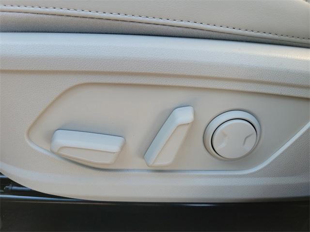 new 2026 Kia Sorento car, priced at $36,322