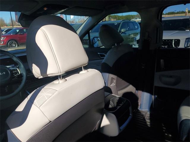 new 2026 Kia Carnival car, priced at $41,548