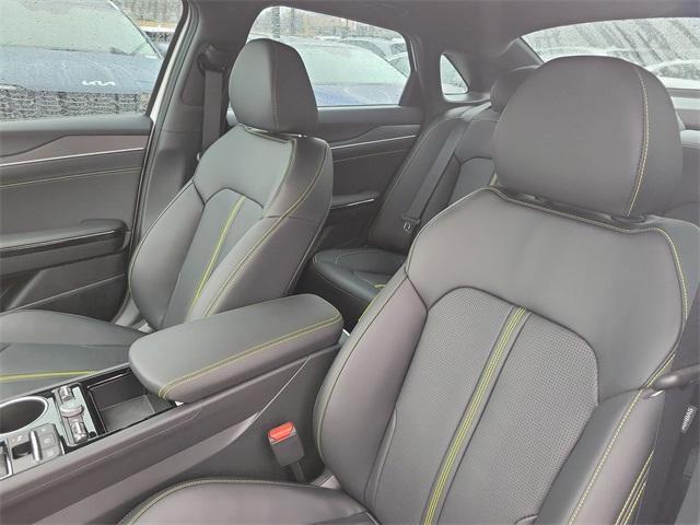 new 2026 Kia K5 car, priced at $40,001