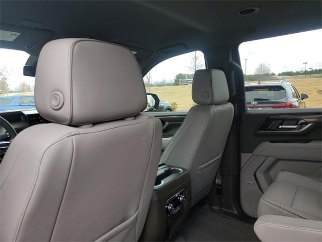 used 2025 GMC Yukon XL car, priced at $65,393