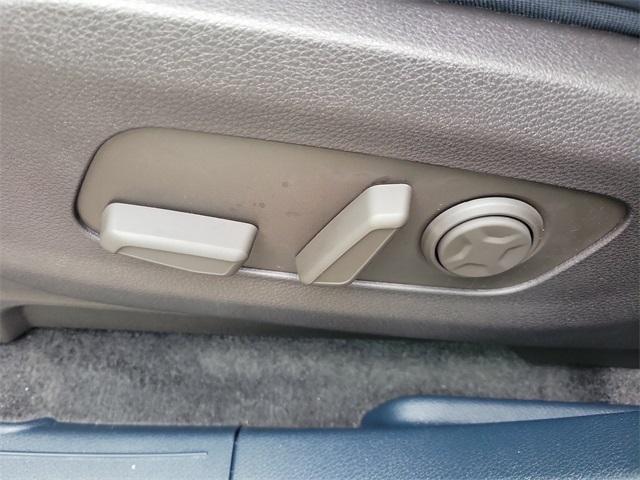 new 2026 Kia Carnival Hybrid car, priced at $44,431