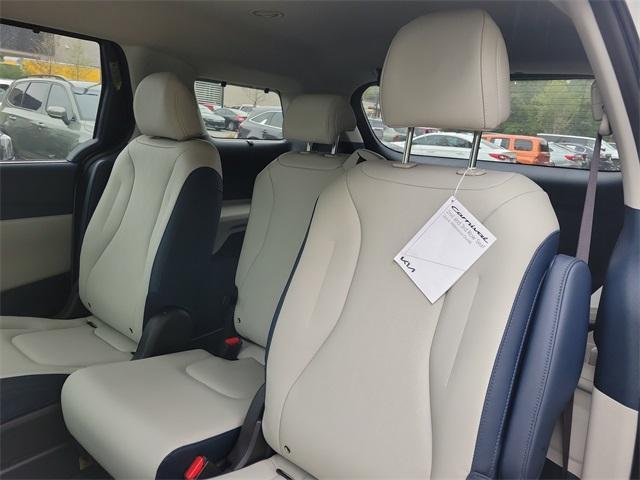 new 2026 Kia Carnival Hybrid car, priced at $44,431