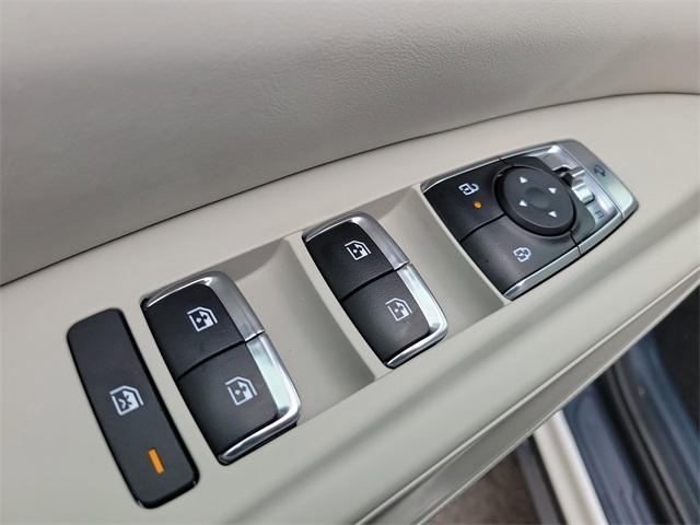 new 2026 Kia Carnival Hybrid car, priced at $44,431