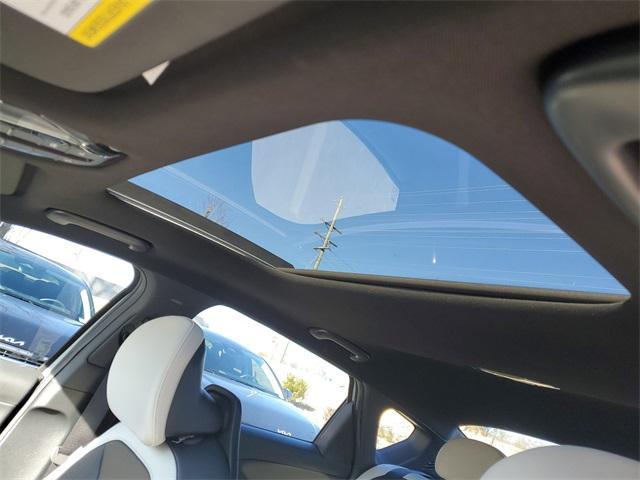 new 2025 Kia K4 car, priced at $27,479