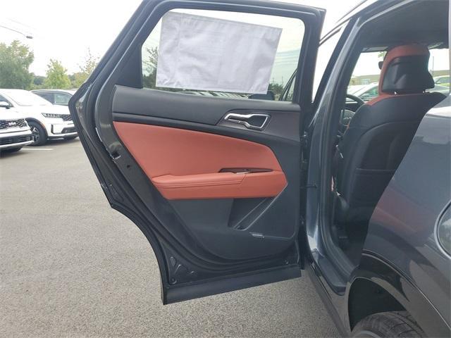 new 2025 Kia Sportage Hybrid car, priced at $37,767