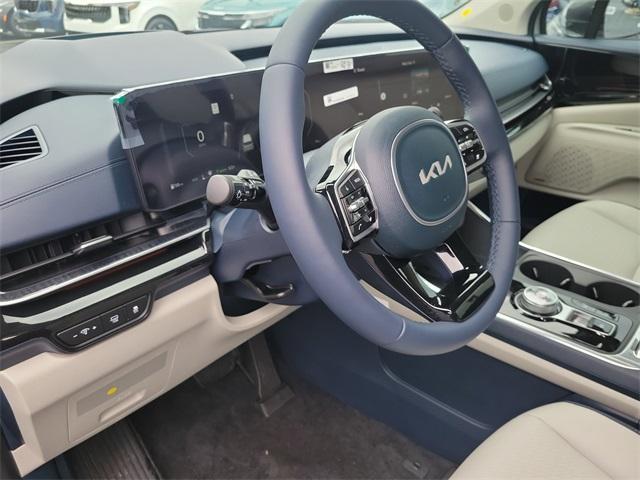 new 2026 Kia Carnival Hybrid car, priced at $55,080