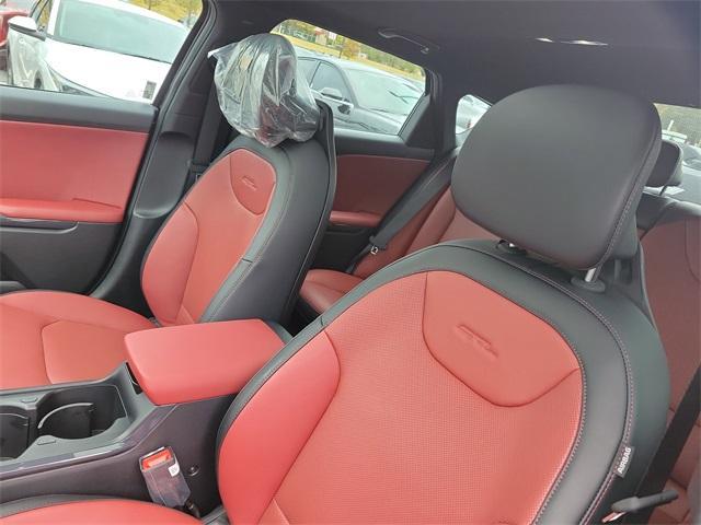 new 2025 Kia K4 car, priced at $28,101