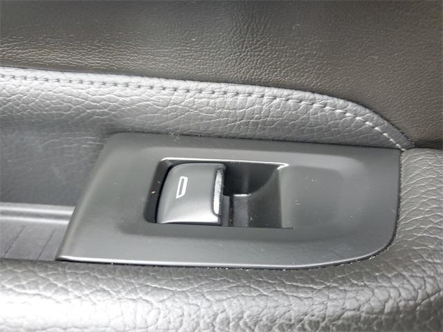 used 2021 GMC Yukon XL car, priced at $36,299