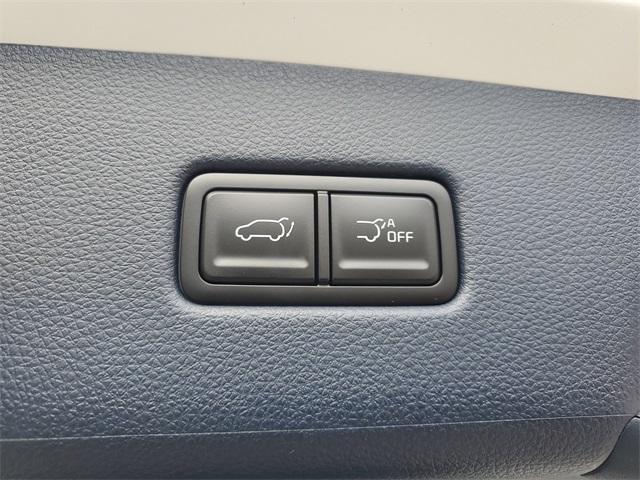 new 2026 Kia Carnival car, priced at $41,548