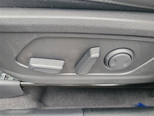 new 2026 Kia Sorento car, priced at $37,036