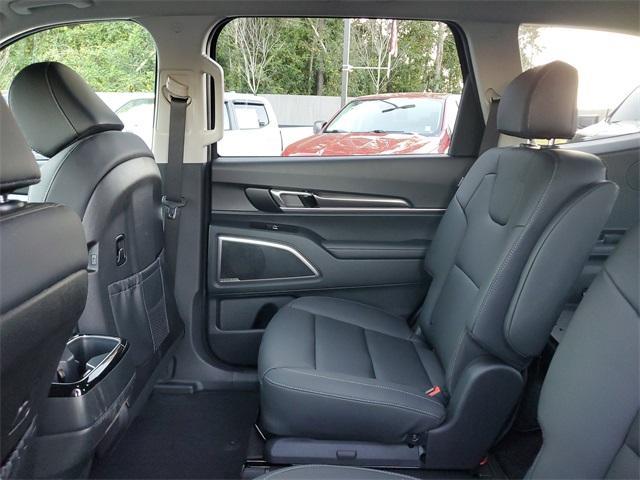 new 2025 Kia Telluride car, priced at $41,204