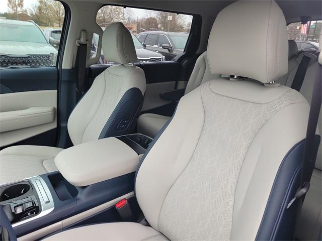 new 2026 Kia Carnival car, priced at $41,548