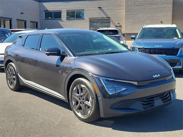 new 2025 Kia EV6 car, priced at $42,428