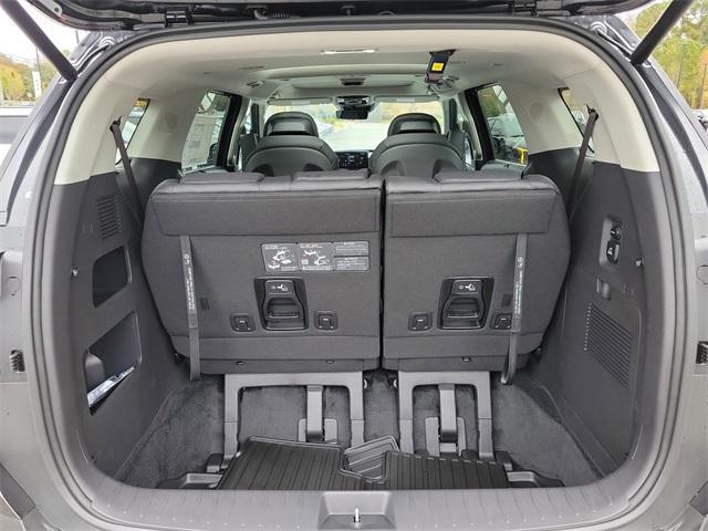 new 2026 Kia Carnival Hybrid car, priced at $54,025