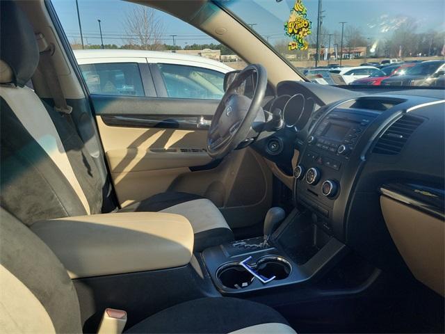 used 2011 Kia Sorento car, priced at $5,999