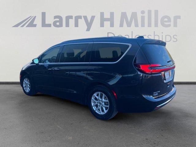 used 2021 Chrysler Pacifica car, priced at $18,178