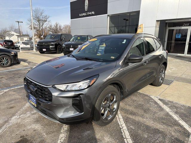 used 2025 Ford Escape car, priced at $25,800