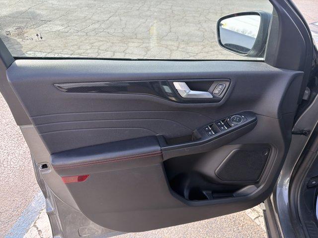 used 2025 Ford Escape car, priced at $25,800