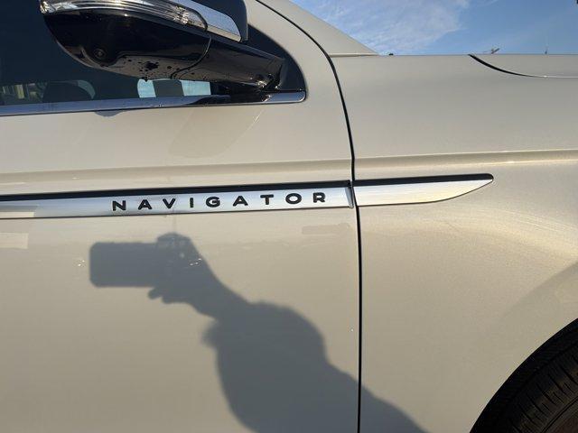 new 2026 Lincoln Navigator L car
