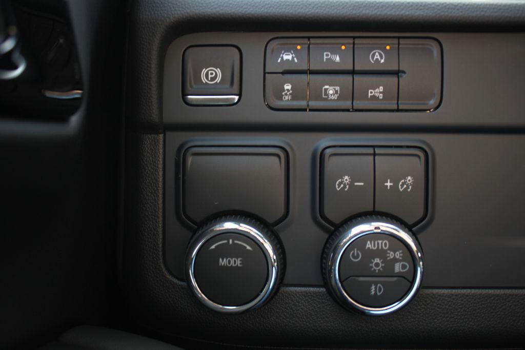 new 2026 Chevrolet Suburban car, priced at $89,430