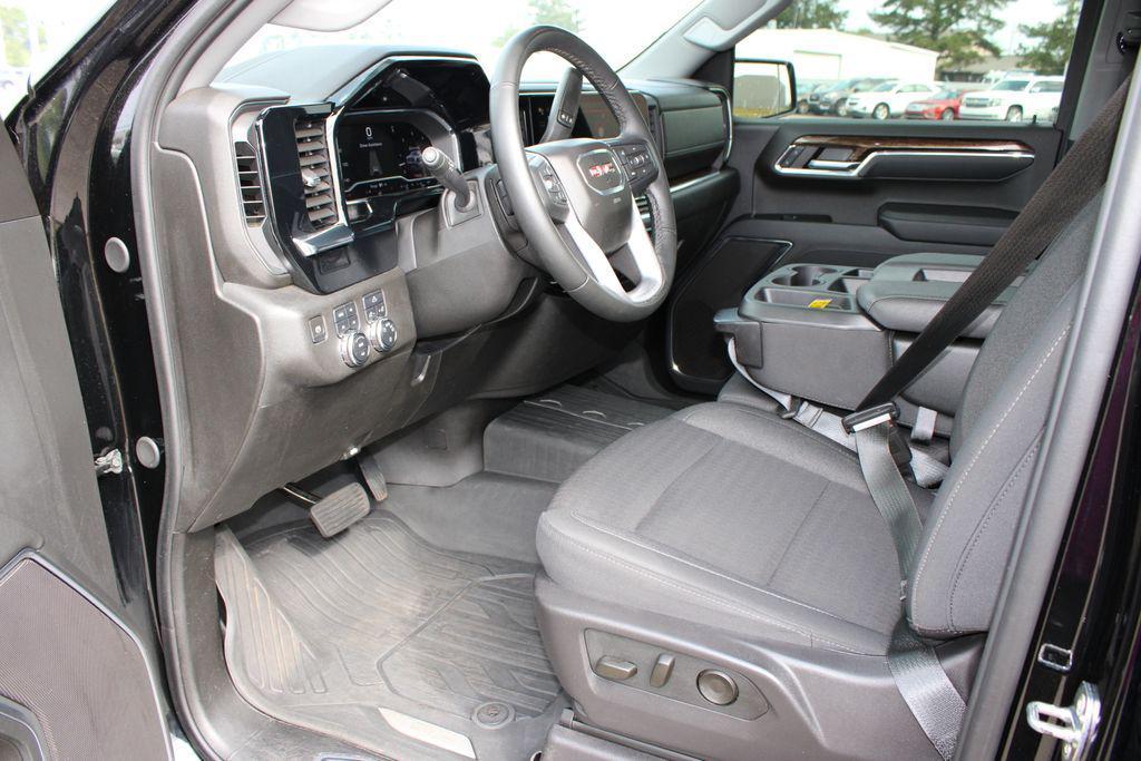 used 2024 GMC Sierra 1500 car, priced at $42,570