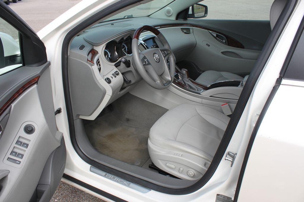 used 2022 Jeep Grand Cherokee car, priced at $23,781