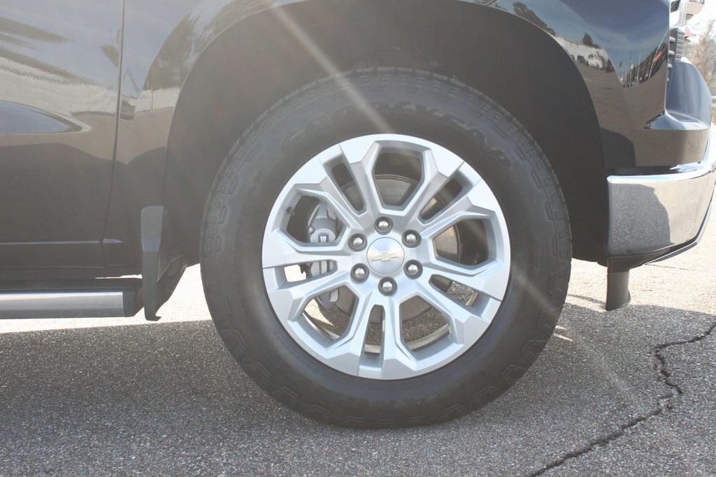 used 2022 Chevrolet Silverado 1500 car, priced at $43,181