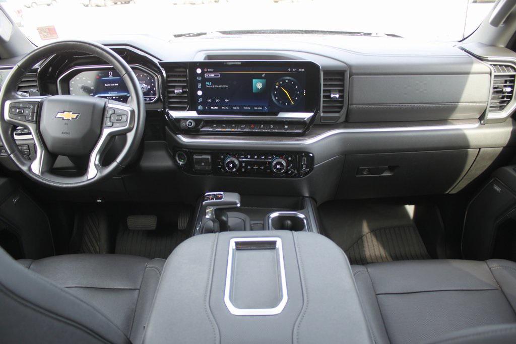 used 2022 Chevrolet Silverado 1500 car, priced at $43,181