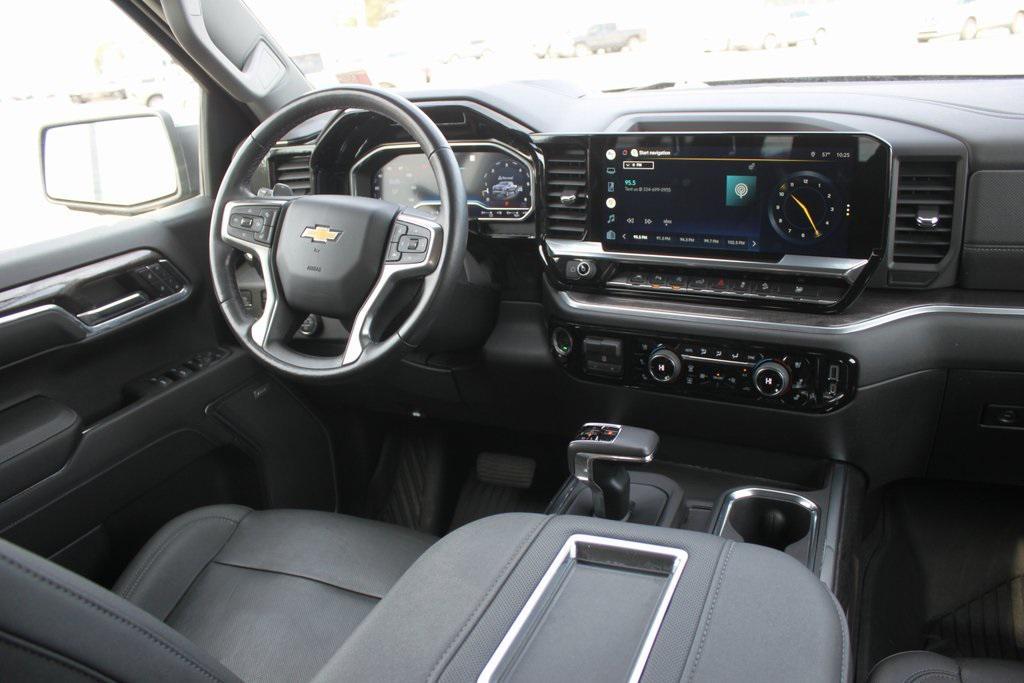 used 2022 Chevrolet Silverado 1500 car, priced at $43,181
