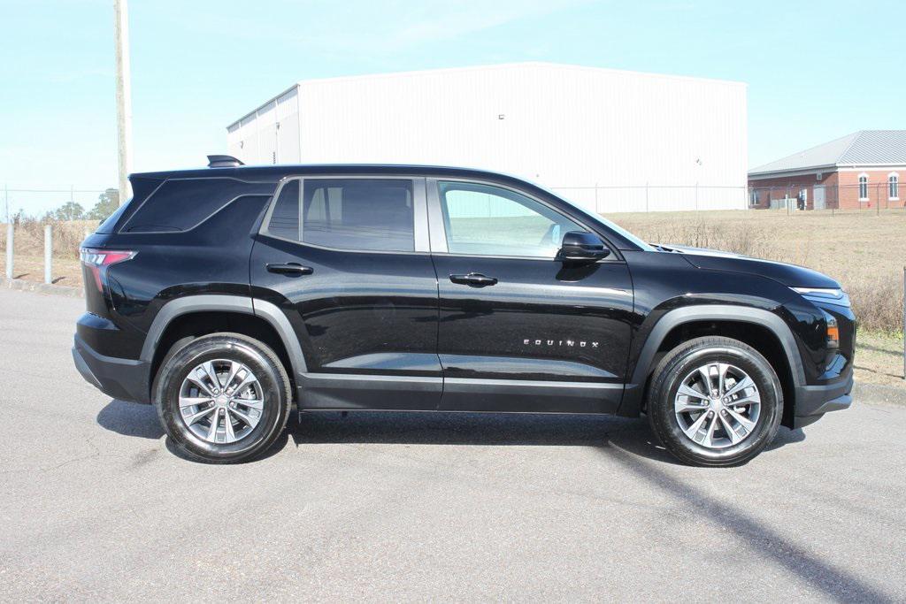 new 2026 Chevrolet Equinox car, priced at $29,815