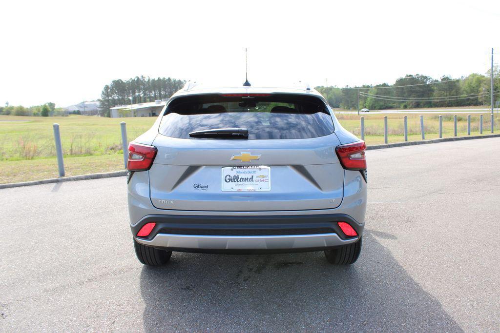 new 2026 Chevrolet Trax car, priced at $24,706