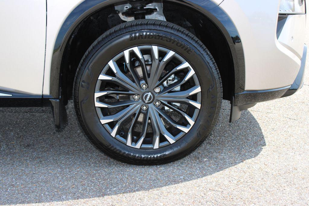 used 2025 Nissan Rogue car, priced at $37,481