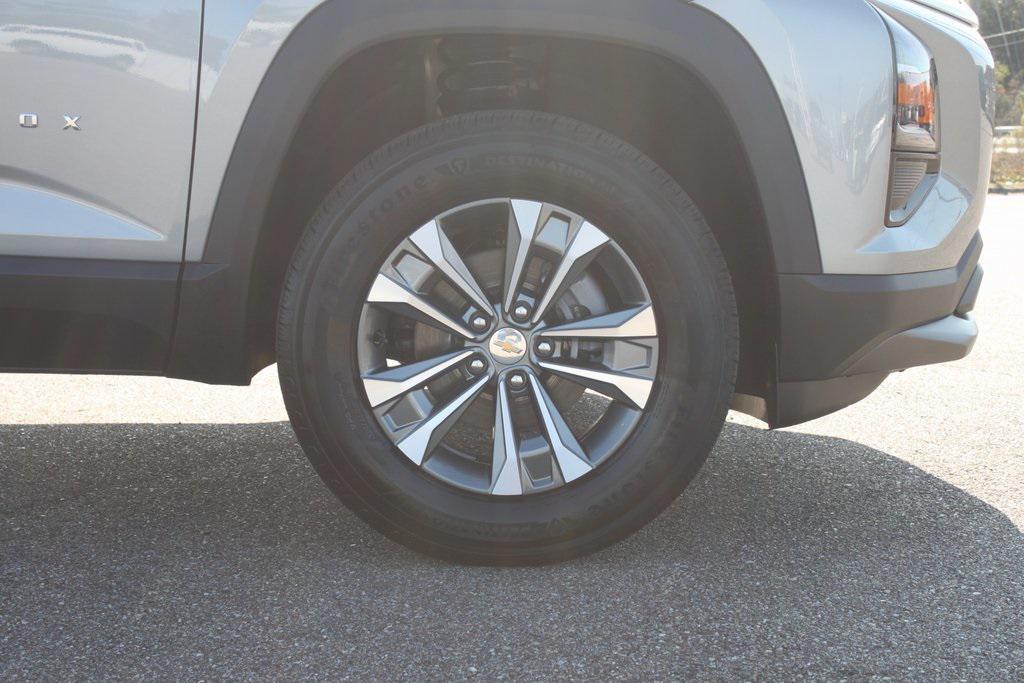 new 2026 Chevrolet Equinox car, priced at $28,456