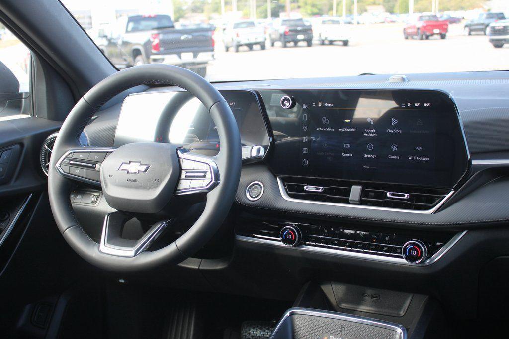 new 2026 Chevrolet Equinox car, priced at $30,565