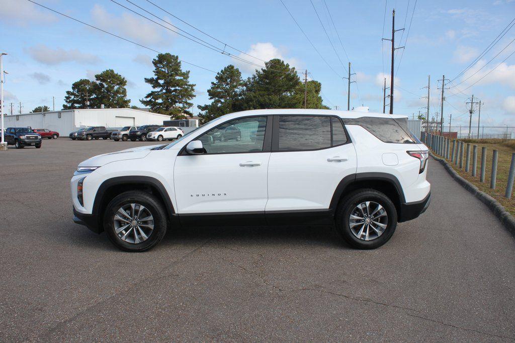 new 2026 Chevrolet Equinox car, priced at $30,565