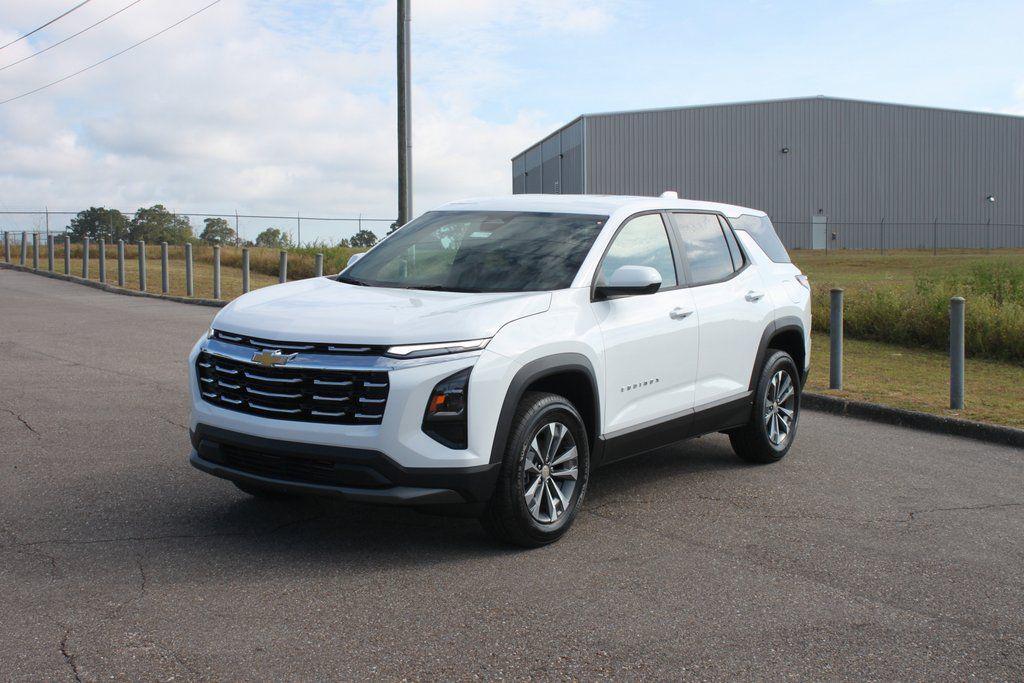 new 2026 Chevrolet Equinox car, priced at $30,565