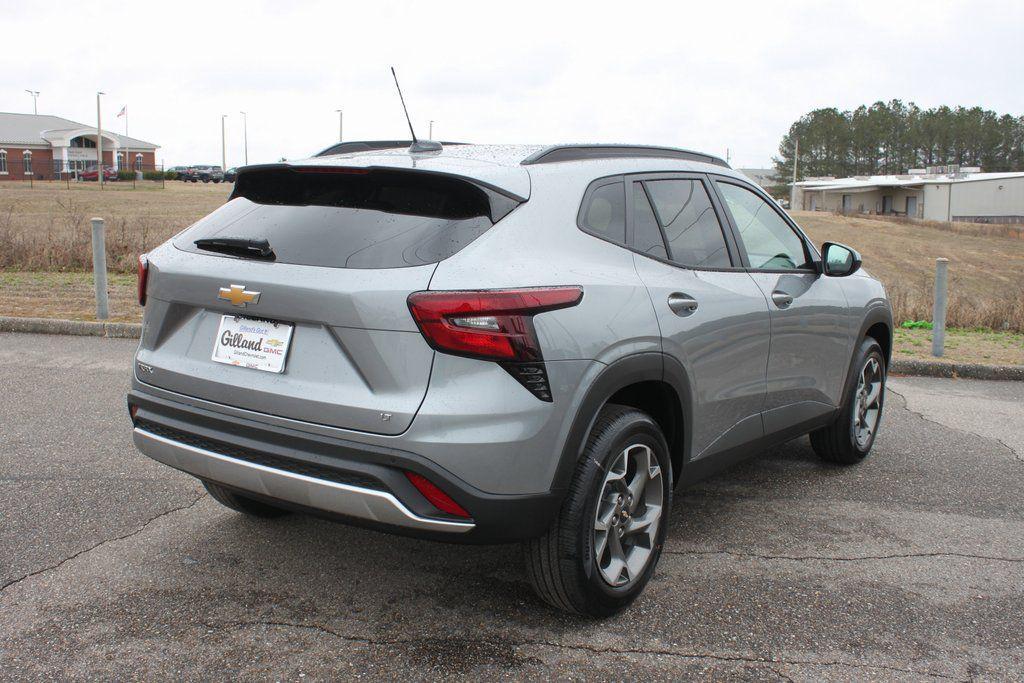 new 2026 Chevrolet Trax car, priced at $25,756