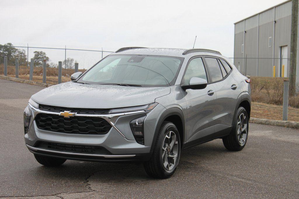 new 2026 Chevrolet Trax car, priced at $25,756