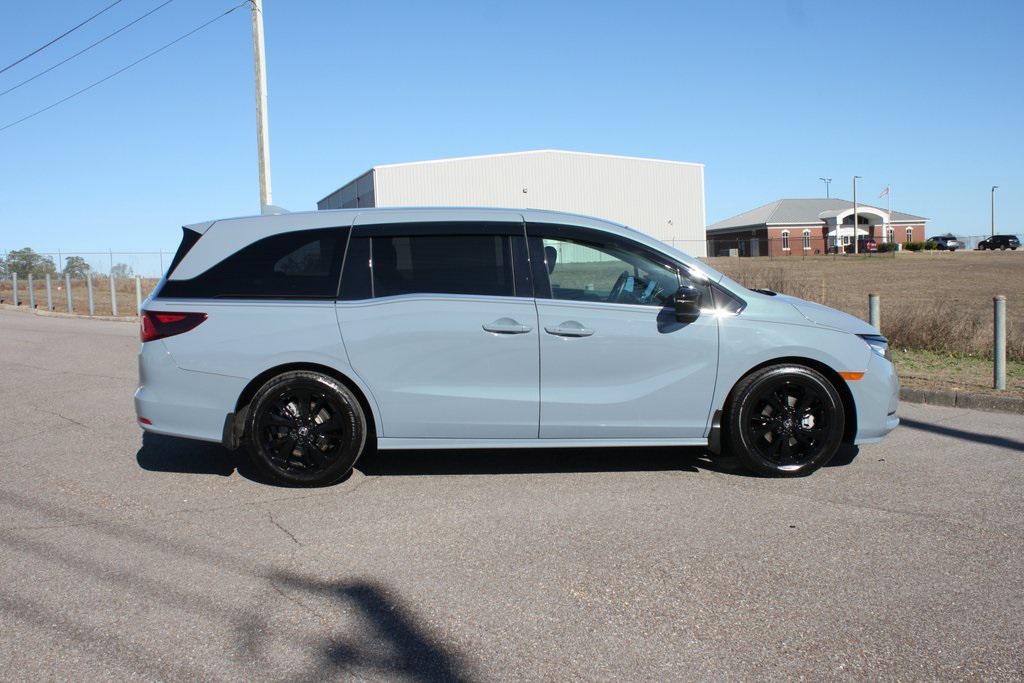 used 2023 Honda Odyssey car, priced at $30,281