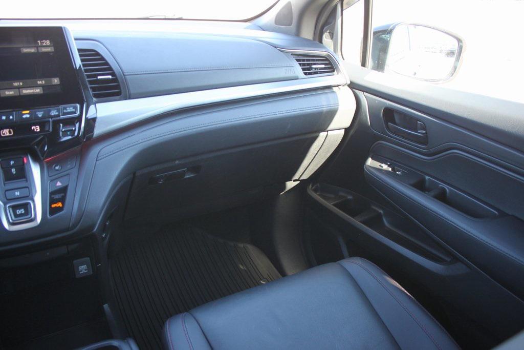 used 2023 Honda Odyssey car, priced at $30,281