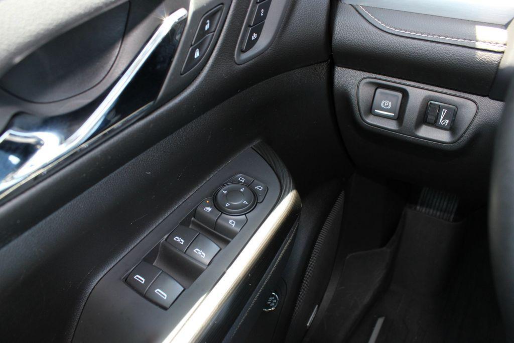 used 2023 GMC Acadia car, priced at $36,170