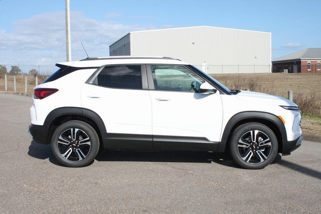 new 2026 Chevrolet TrailBlazer car, priced at $28,709