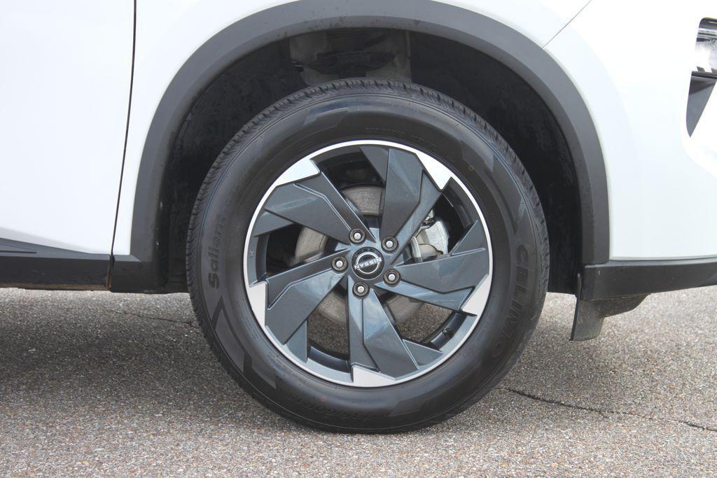 used 2024 Nissan Rogue car, priced at $21,481