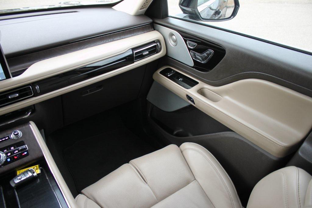 used 2021 Lincoln Aviator car, priced at $33,481