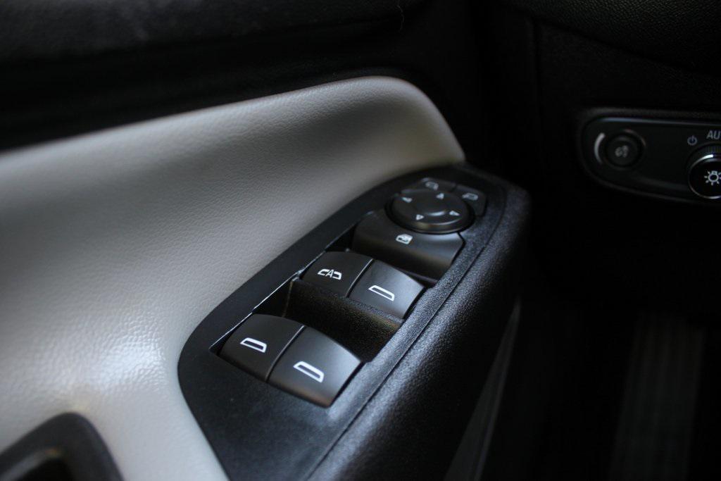 used 2018 Chevrolet Equinox car, priced at $8,384