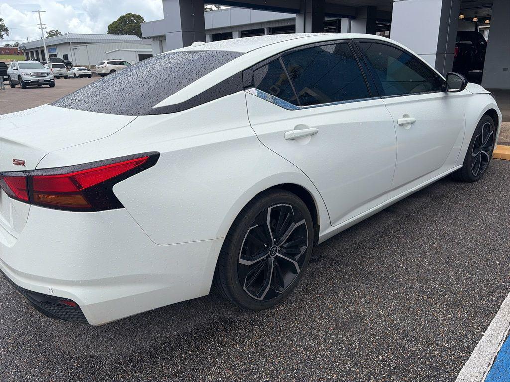 used 2023 Nissan Altima car, priced at $21,470