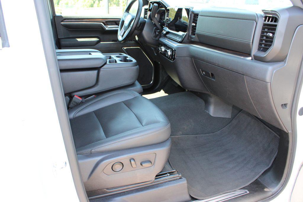 used 2024 GMC Sierra 1500 car, priced at $39,572