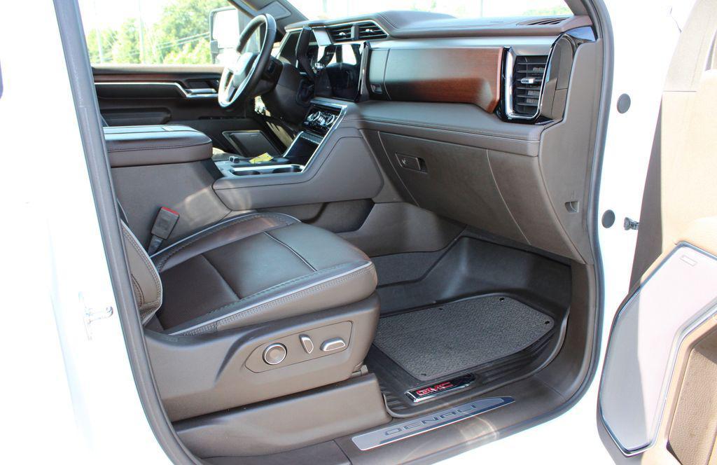 used 2024 GMC Sierra 2500 car, priced at $74,181