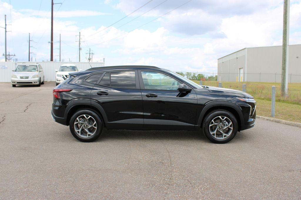new 2026 Chevrolet Trax car, priced at $24,706